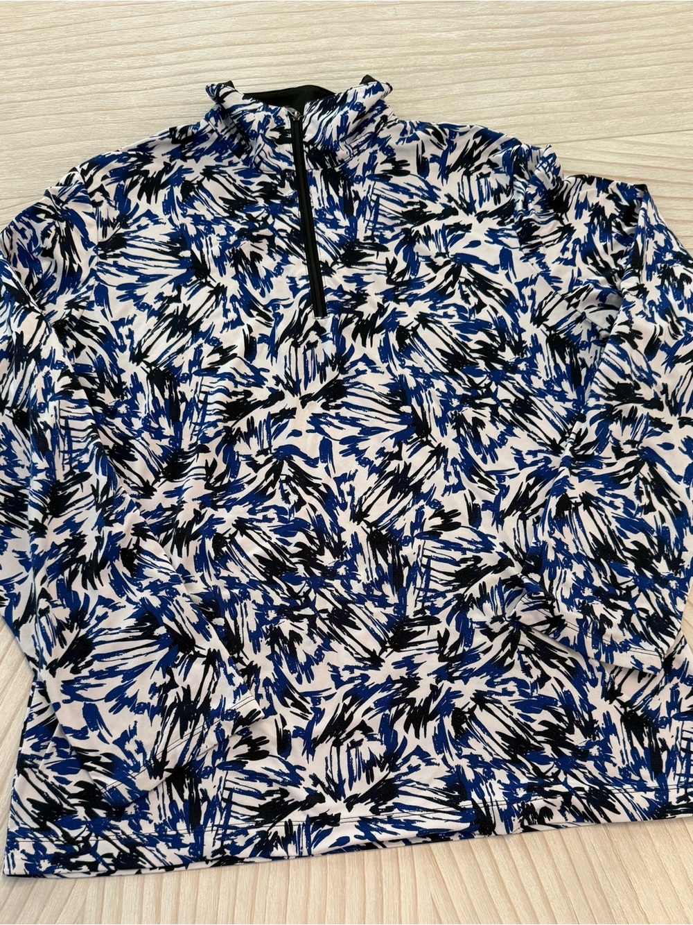 Tail Long Sleeve Quarter-Zip Performance Top - L  Golf, Tennis, Pickleball